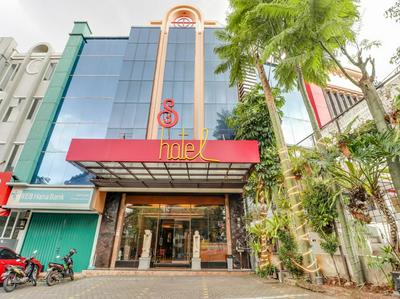 Hotel Setrasari Bandung RedPartner