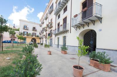 Magione Apartment with Terrace by Wonderful Italy
