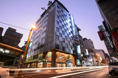 Fooyee Hotel - TaiChung Train Station