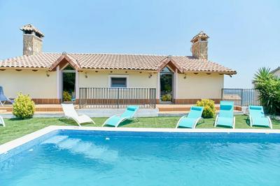 Spacious villa with sea view in Olivella + private pool