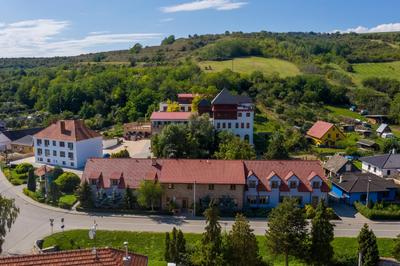 Hotel Adina Kurdějov - Bed and Breakfast