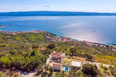 Seaview Villa Lemaro, a 2 bedroom villa with 28 sqm private pool in Krilo Jesenice