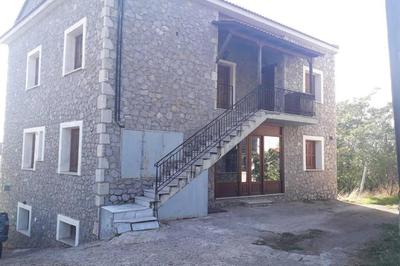 Efis house