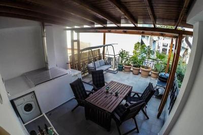 Avocadο's Boutique Apartment near Athens Center