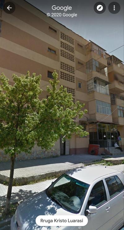 Oli's apartment