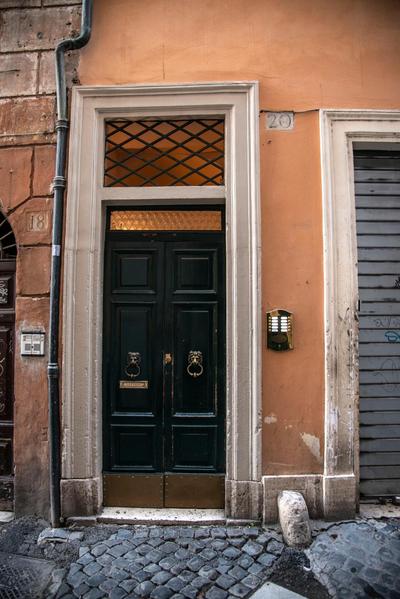 Central Apartment - Walk to Navona - Full Kitchen - Fast Wi-Fi & A-C