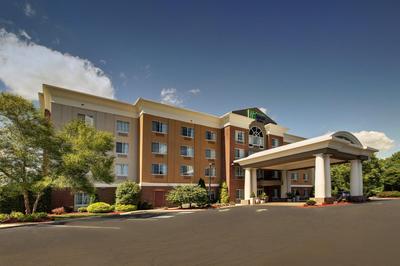 Holiday Inn Express Hotel & Suites Middleboro Raynham by IHG