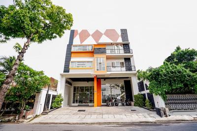 Hotel Pratisarawirya by The Loka