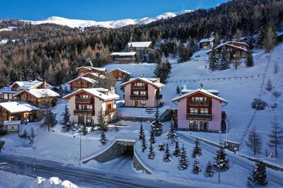 Chalet Teola