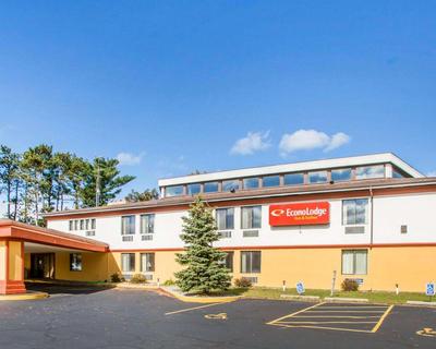Ramada by Wyndham Stevens Point