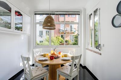 Sunny Apartment in the Heart of Príncipe Real