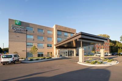 Holiday Inn Express & Suites - Kalamazoo West by IHG