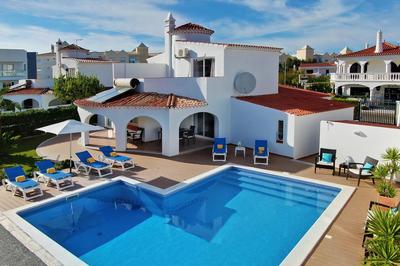 Villa Francella- Relaxing holidays in an ideal location by DreamvillasAlbufeira