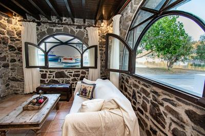 Plousiadi's Stone House