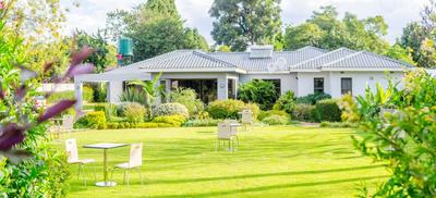 Sarum Lodge main