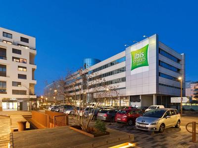 ibis Styles Massy Opéra