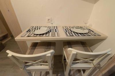 Cosy little modern-rustic apartment in Corfu center.