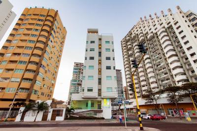 Hotel Aixo Suites By GEH Suites