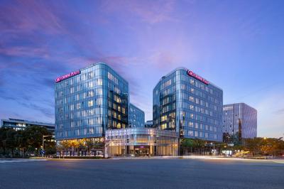 Crowne Plaza Shanghai Hongqiao by IHG