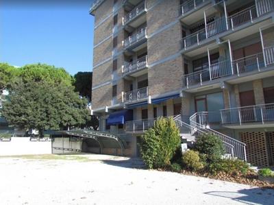 Flat with large balcony in Bibione