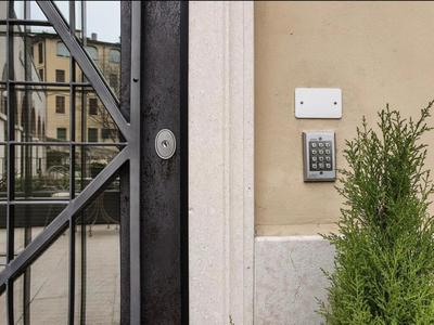 La Dolce Vita Santo Stefano Elegant & Cosy Ponte Pietra Terrace