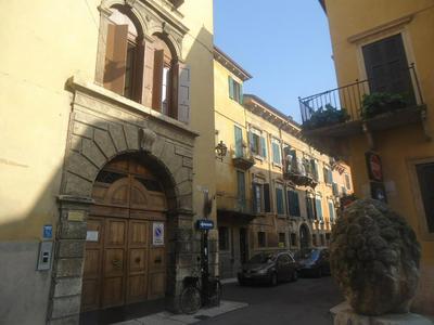 Protezione della Giovane - female hostel