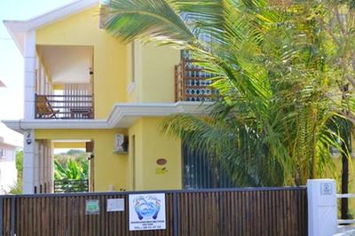Modern Apartment in Pereybere + Pool