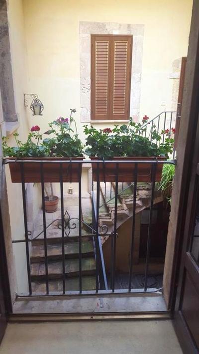 Charming Apartment in Siracusa with Parking and AC 55 m²