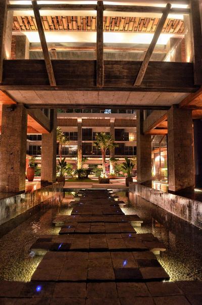 TS SUITES Seminyak Bali