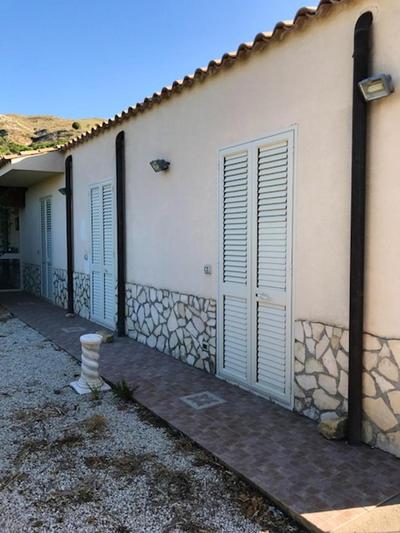 Elegant Villa in Bivona with Pool