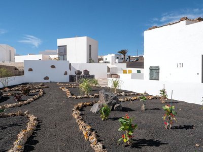 Comfortable House in Tías with Free Parking