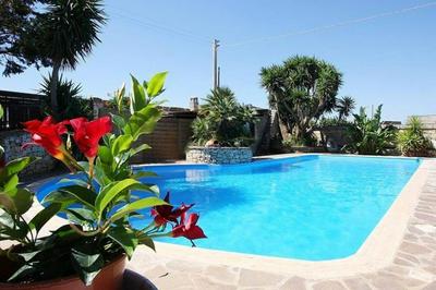 One bedroom appartement with shared pool garden and wifi at Castrignano del Capo 4 km away from the beach