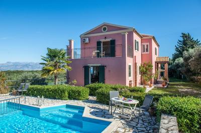 Villa Lenio Perithia Loutses