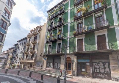 ACOGEDOR Y CON VISTAS - Casco Viejo & Parking gratis