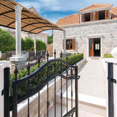 Holiday Home Lovište