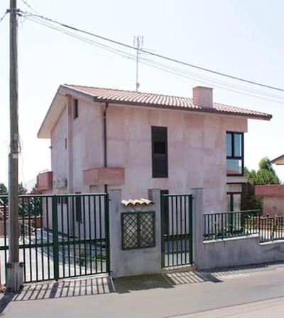 Welcoming apartment in Nicolosi with included parking