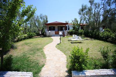 Charming House in Vieste with Shared Pool and Terrace