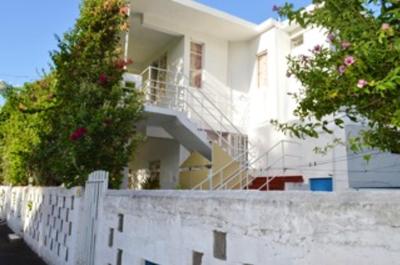 Comfortable Apartment in Pereybere 50 sqm Fenced Garden