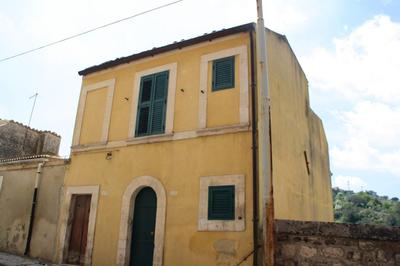 Charming house in Ragusa + view
