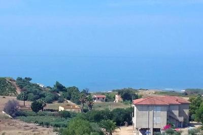 Sea View Apartment Via Tiziano 55 m²