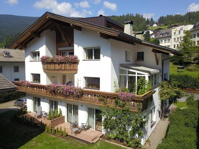 Apartments Montblanc Sella