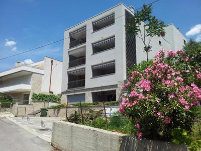 Apartment Summertime