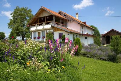 Charming Mountain View Apartment in Rakovica 57 sqm