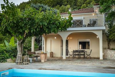 Villa Natura prive swimming pool