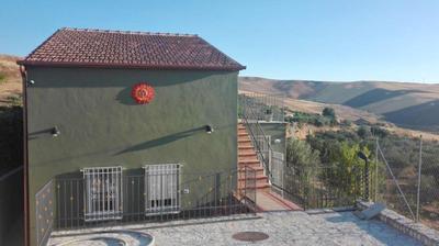 Cozy studio in Lercara Friddi with garden view 55 m²