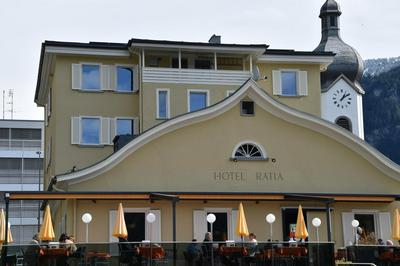 Hotel Rätia