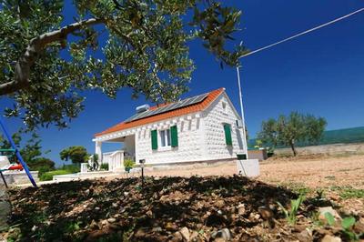 Charming Villa in Pučišća + Pool
