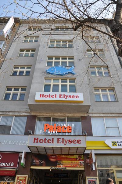 Elysee Hotel