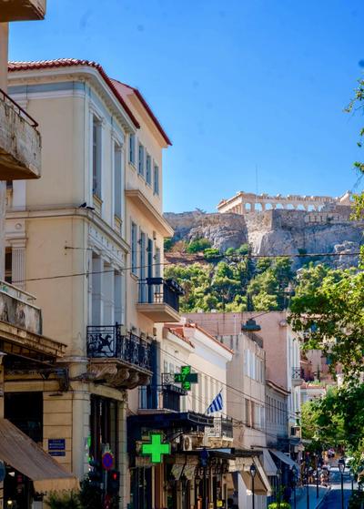 Urban Nest - Suites & Apartments