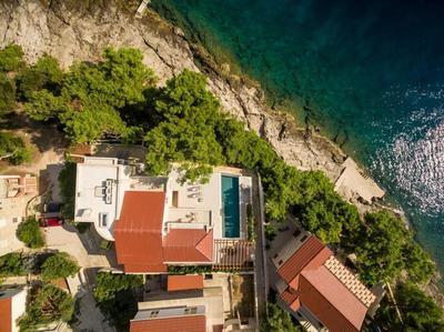 Luxury Beachfront Villa White Bellezza with private pool at the beach on Brac island - Sumartin